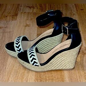 NEW CHRISTIAN SIRIANO Black Beige Wedge Sandals Sz 5 But Fits Like A 5.5-6